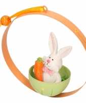 Paashaas in ei hangertje oranje